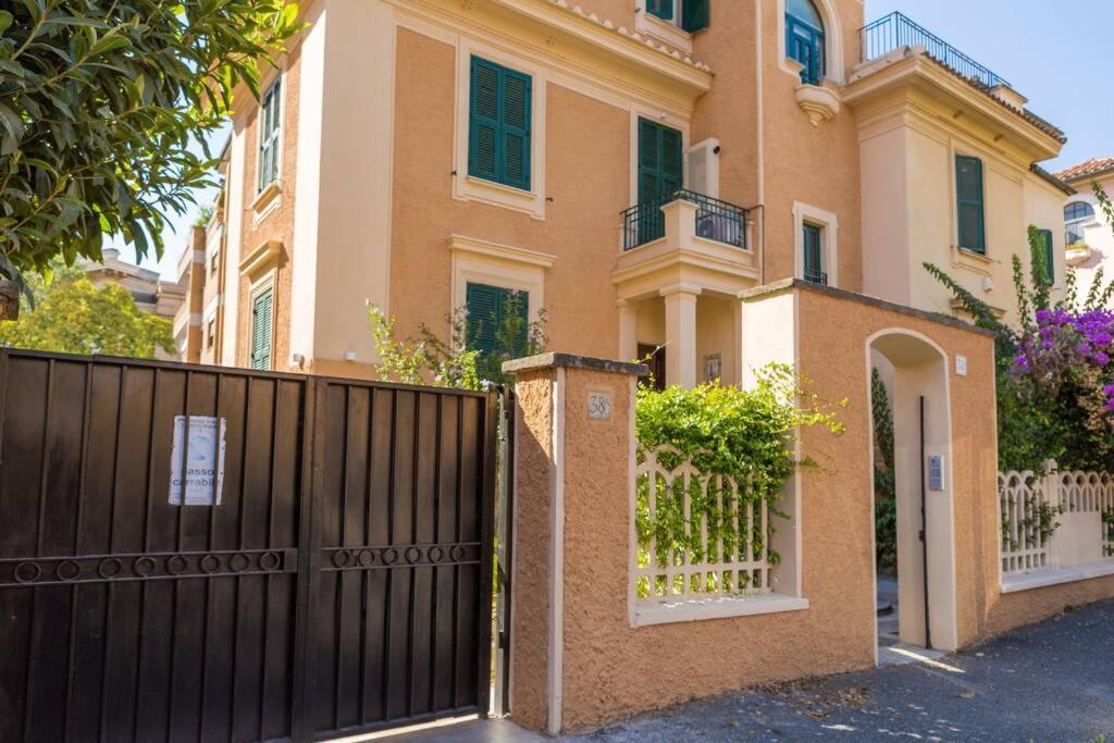 Appartamento Romantica With Dehors Near San Giovanni